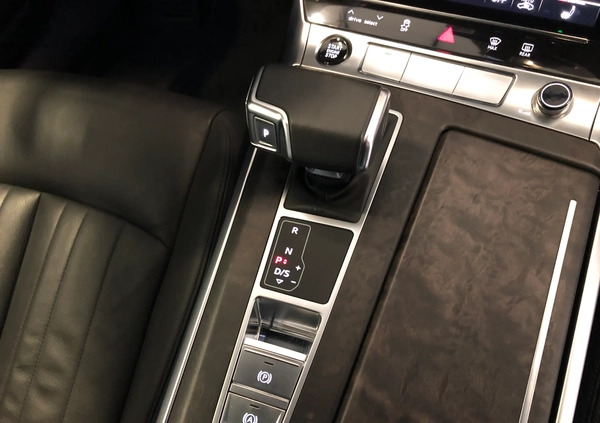 Audi A6 cena 178500 przebieg: 45000, rok produkcji 2021 z Nowa Dęba małe 631